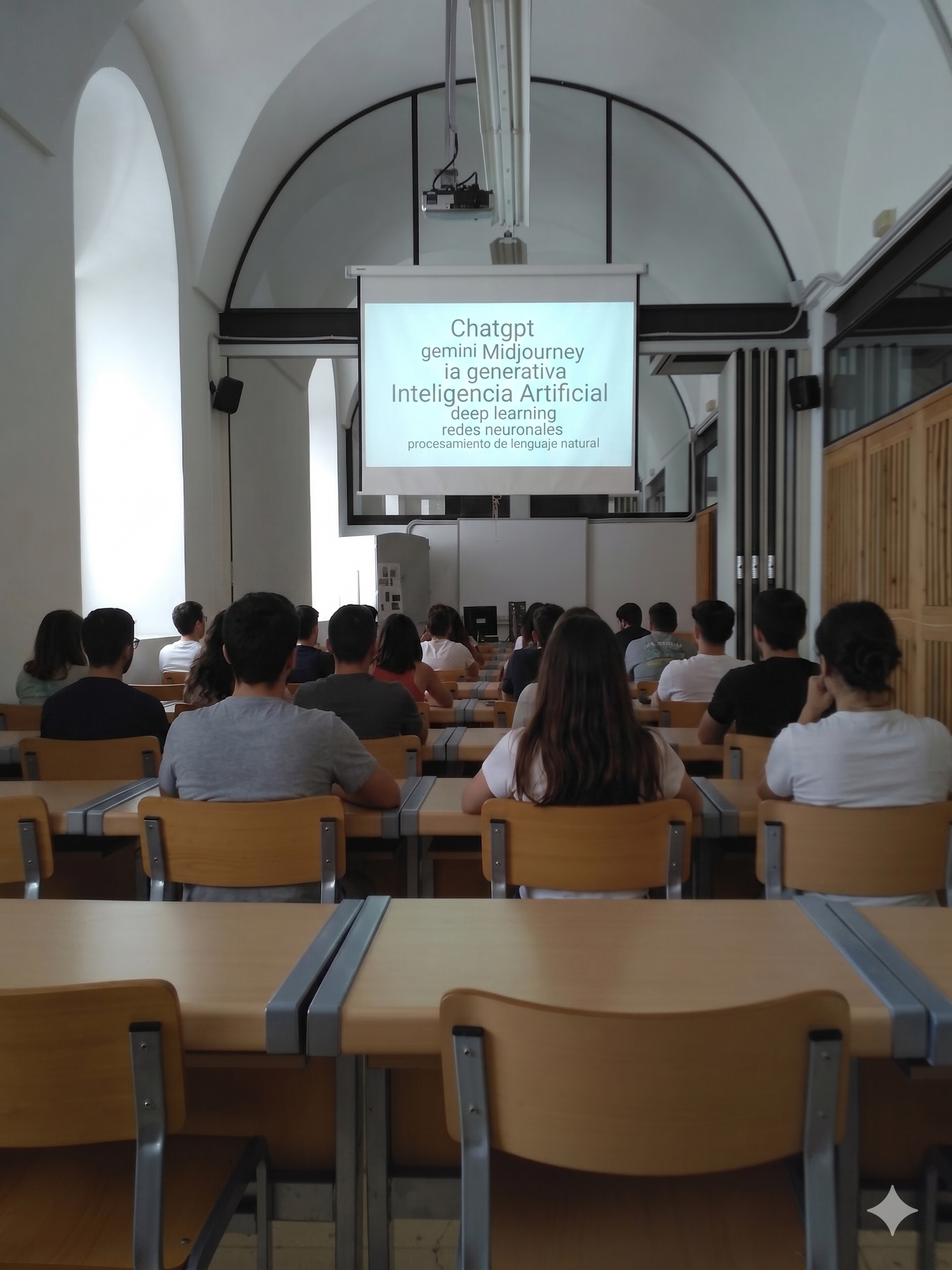 Aula universitaria con sesión sobre inteligencia artificial